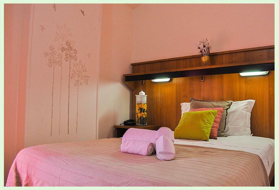 Hotel Emi Lippo エクステリア 写真